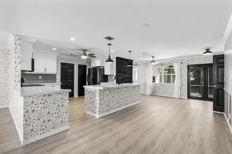 2300 Sw 21st Way Boynton Beach FL 33426