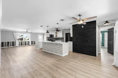 2300 Sw 21st Way Boynton Beach FL 33426