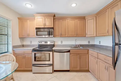 9299 Vista Del Lago Boca Raton FL 33428