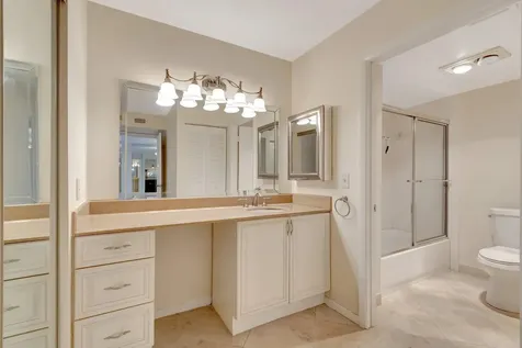 9299 Vista Del Lago Boca Raton FL 33428