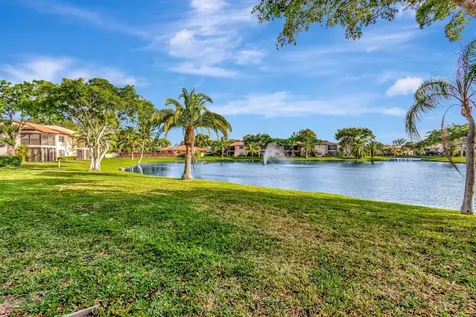 9299 Vista Del Lago Boca Raton FL 33428
