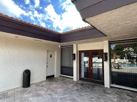 9299 Vista Del Lago Boca Raton FL 33428