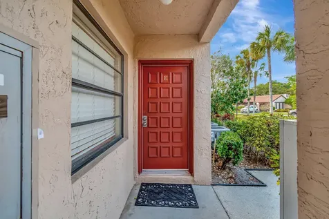 9299 Vista Del Lago Boca Raton FL 33428