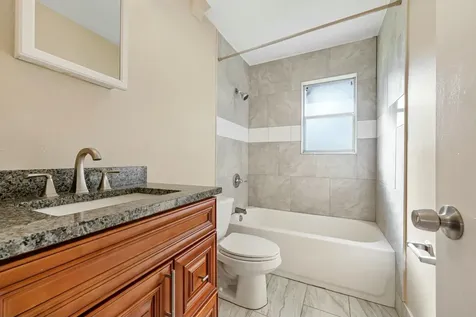 816 Ne 22nd Street Belle Glade FL 33430