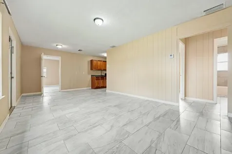 816 Ne 22nd Street Belle Glade FL 33430