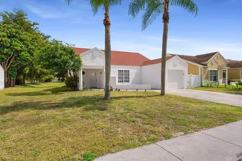 8319 Dynasty Drive Boca Raton FL 33433