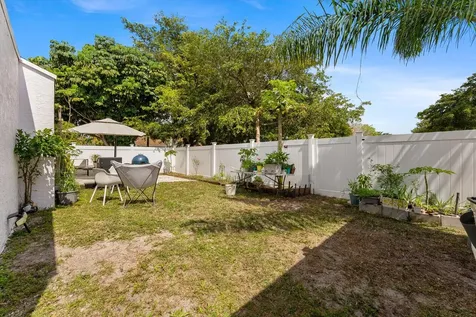 8319 Dynasty Drive Boca Raton FL 33433