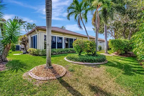 5845 Seashell Terrace Boynton Beach FL 33437