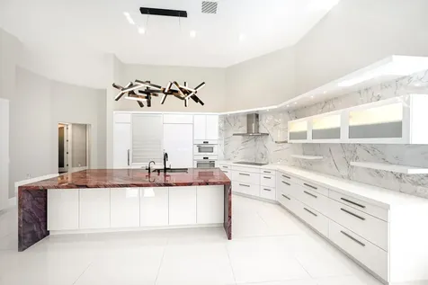 5147 Nw 24th Way Boca Raton FL 33496