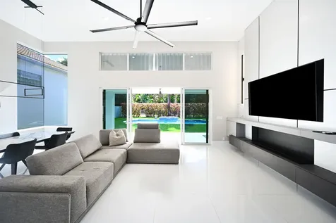 5147 Nw 24th Way Boca Raton FL 33496