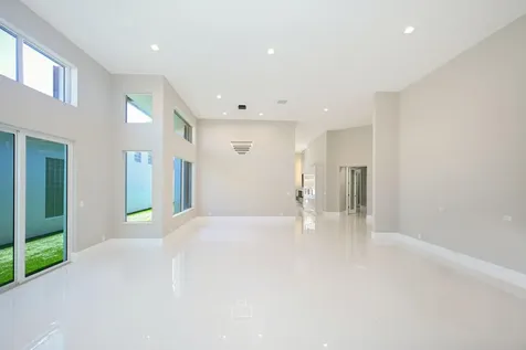 5147 Nw 24th Way Boca Raton FL 33496