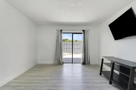 1104 Summit Trail Circle West Palm Beach FL 33415