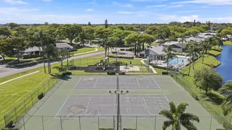 1104 Summit Trail Circle West Palm Beach FL 33415