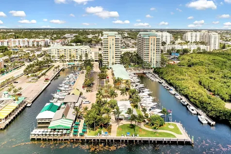 643 Casa Loma Boulevard Boynton Beach FL 33435