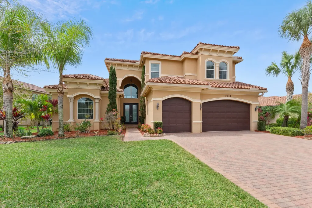 7733 Maywood Crest Drive Palm Beach Gardens FL 33412
