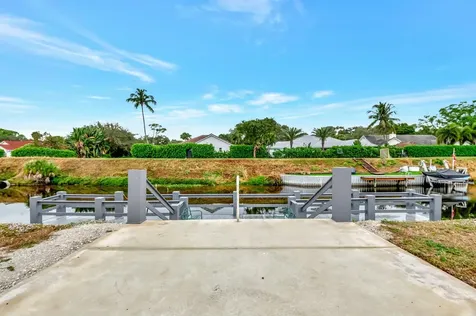 2320 Sw 22nd Avenue Delray Beach FL 33445