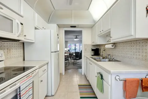 2320 Sw 22nd Avenue Delray Beach FL 33445