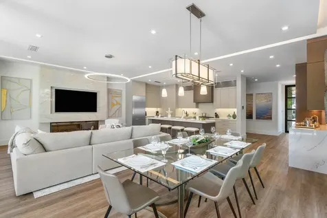 142 Ne Wavecrest Way Boca Raton FL 33432