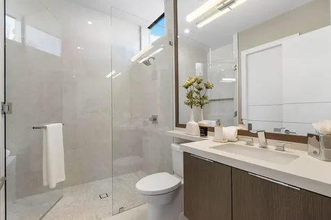 142 Ne Wavecrest Way Boca Raton FL 33432