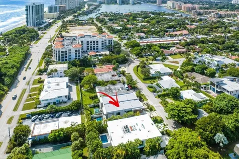 142 Ne Wavecrest Way Boca Raton FL 33432