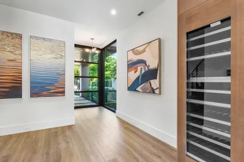 142 Ne Wavecrest Way Boca Raton FL 33432