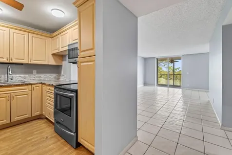 5700 Nw 2nd Avenue Boca Raton FL 33487