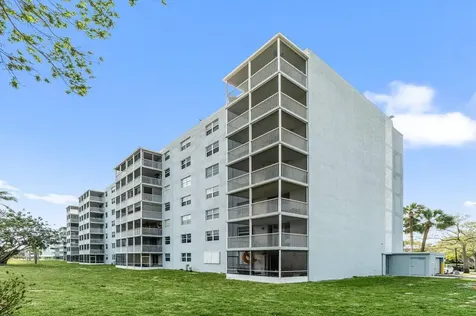 5700 Nw 2nd Avenue Boca Raton FL 33487