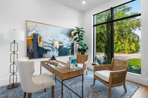 180 Nw 7th Court Boca Raton FL 33486