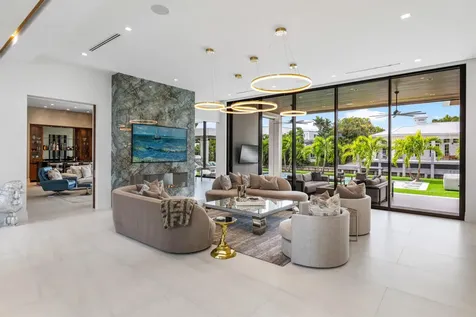 989 Marble Way Boca Raton FL 33432