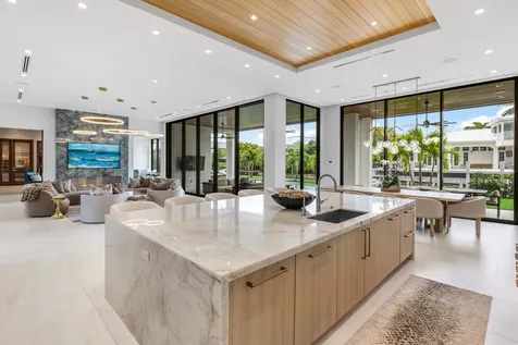 989 Marble Way Boca Raton FL 33432