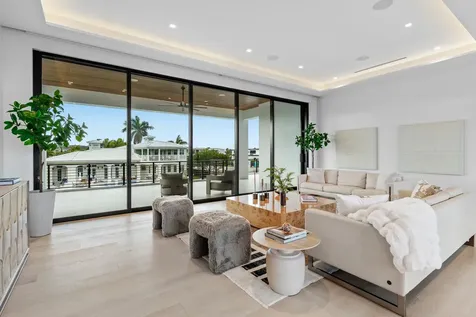 989 Marble Way Boca Raton FL 33432