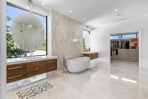 989 Marble Way Boca Raton FL 33432