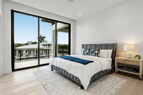989 Marble Way Boca Raton FL 33432
