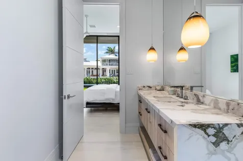 989 Marble Way Boca Raton FL 33432