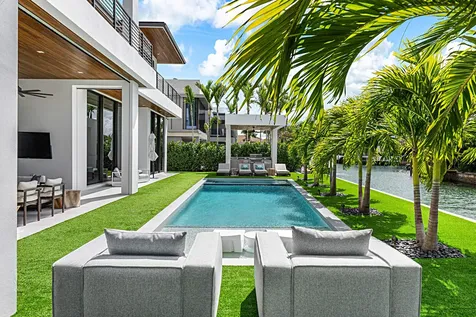 989 Marble Way Boca Raton FL 33432