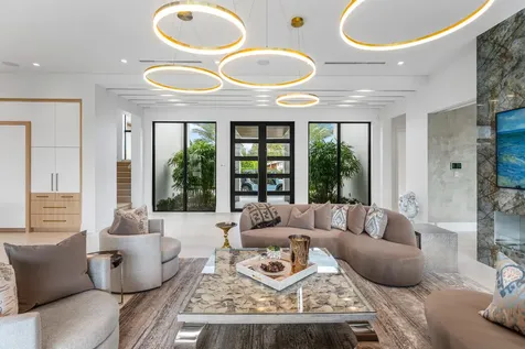 989 Marble Way Boca Raton FL 33432