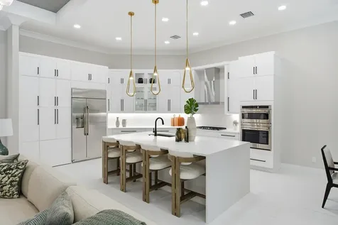 204 Strand Square Vero Beach FL 32963