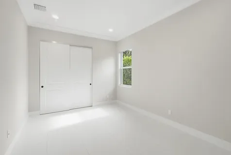 204 Strand Square Vero Beach FL 32963