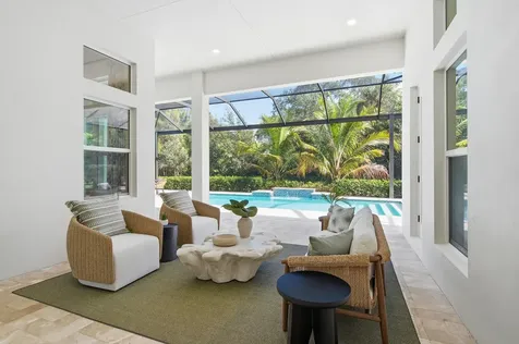 204 Strand Square Vero Beach FL 32963