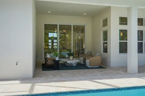 204 Strand Square Vero Beach FL 32963