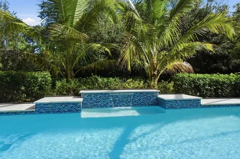 204 Strand Square Vero Beach FL 32963