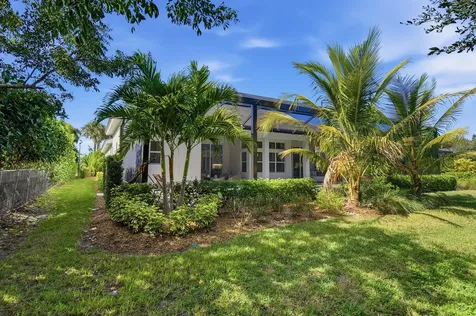 204 Strand Square Vero Beach FL 32963