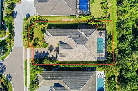204 Strand Square Vero Beach FL 32963
