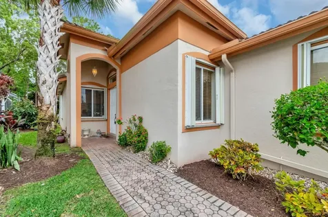 8126 Brindisi Lane Boynton Beach FL 33472