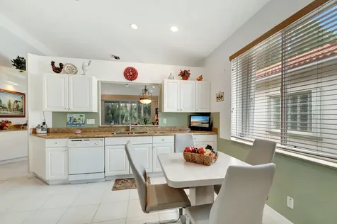 8126 Brindisi Lane Boynton Beach FL 33472