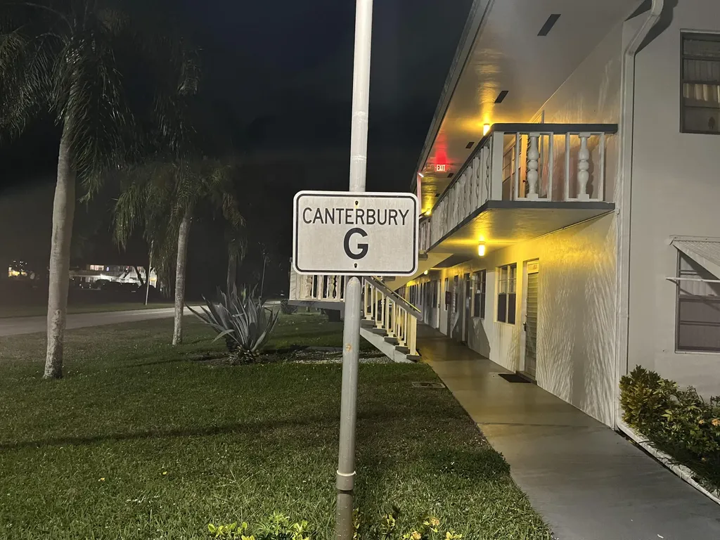 166 Canterbury G West Palm Beach FL 33417