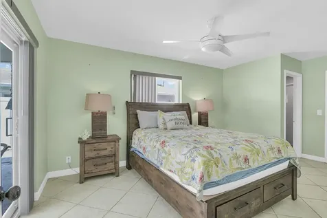 1241 Sw 27th Avenue Boynton Beach FL 33426