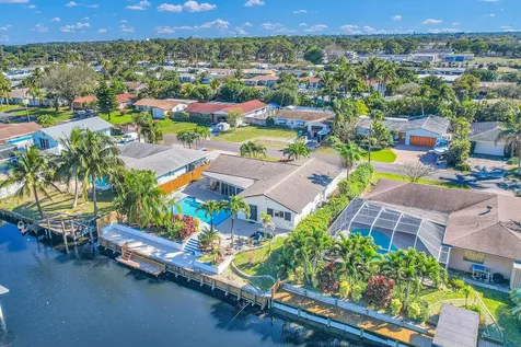 1241 Sw 27th Avenue Boynton Beach FL 33426