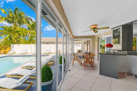 1241 Sw 27th Avenue Boynton Beach FL 33426