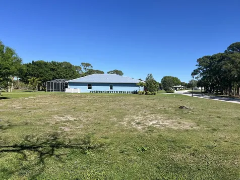 4310 Gator Trace Circle Fort Pierce FL 34982